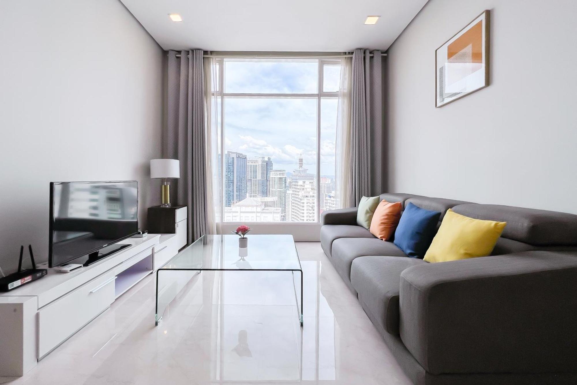 Soho Suites Klcc By Guesthouse Kuala Lumpur Exterior photo